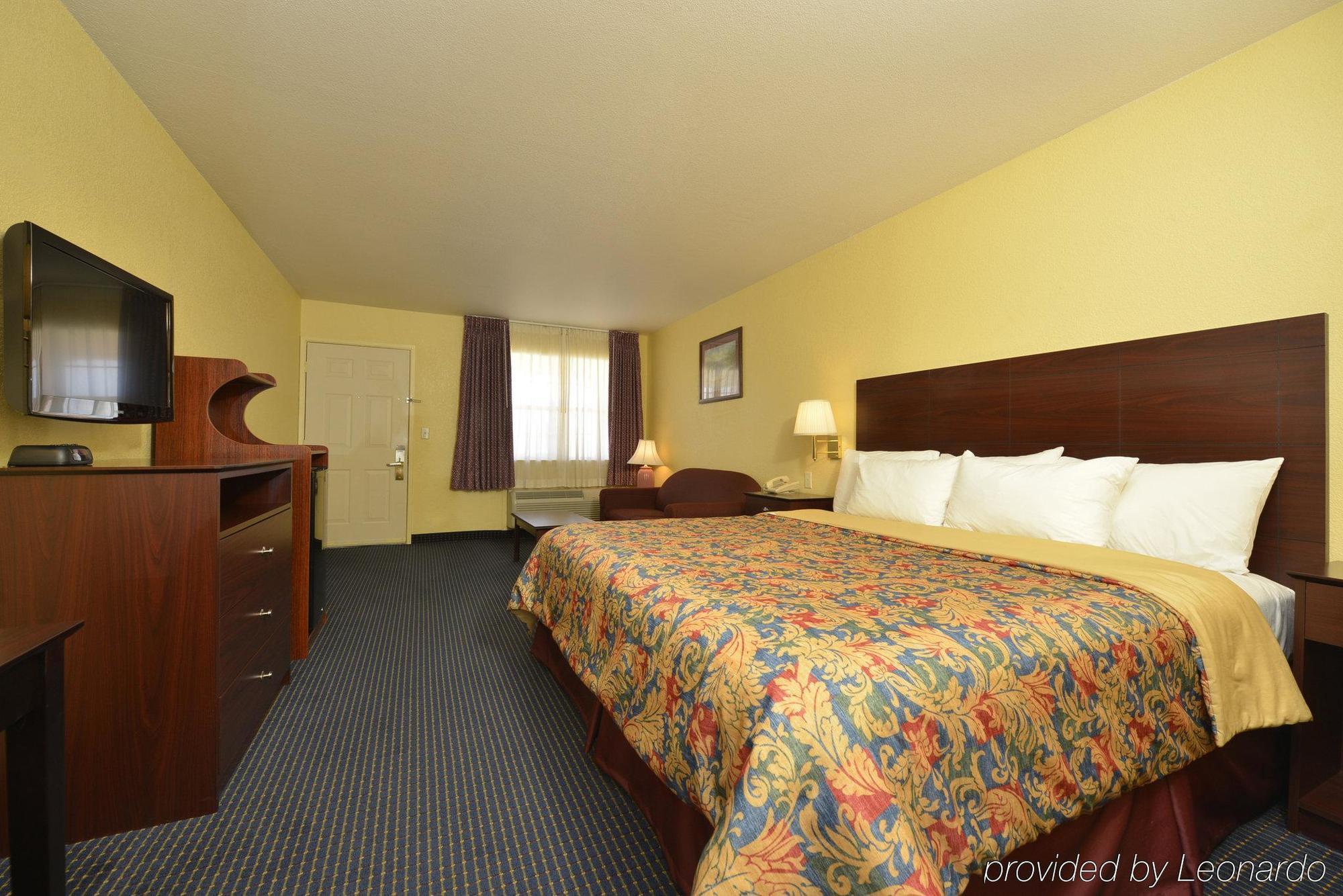 Days Inn Gun Barrel City Extérieur photo