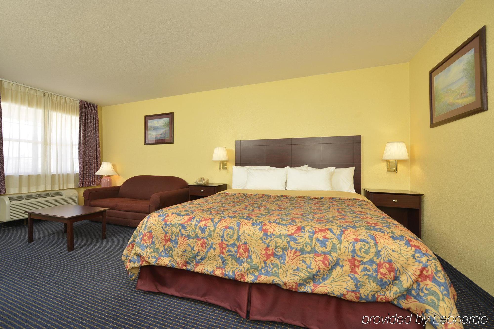 Days Inn Gun Barrel City Extérieur photo