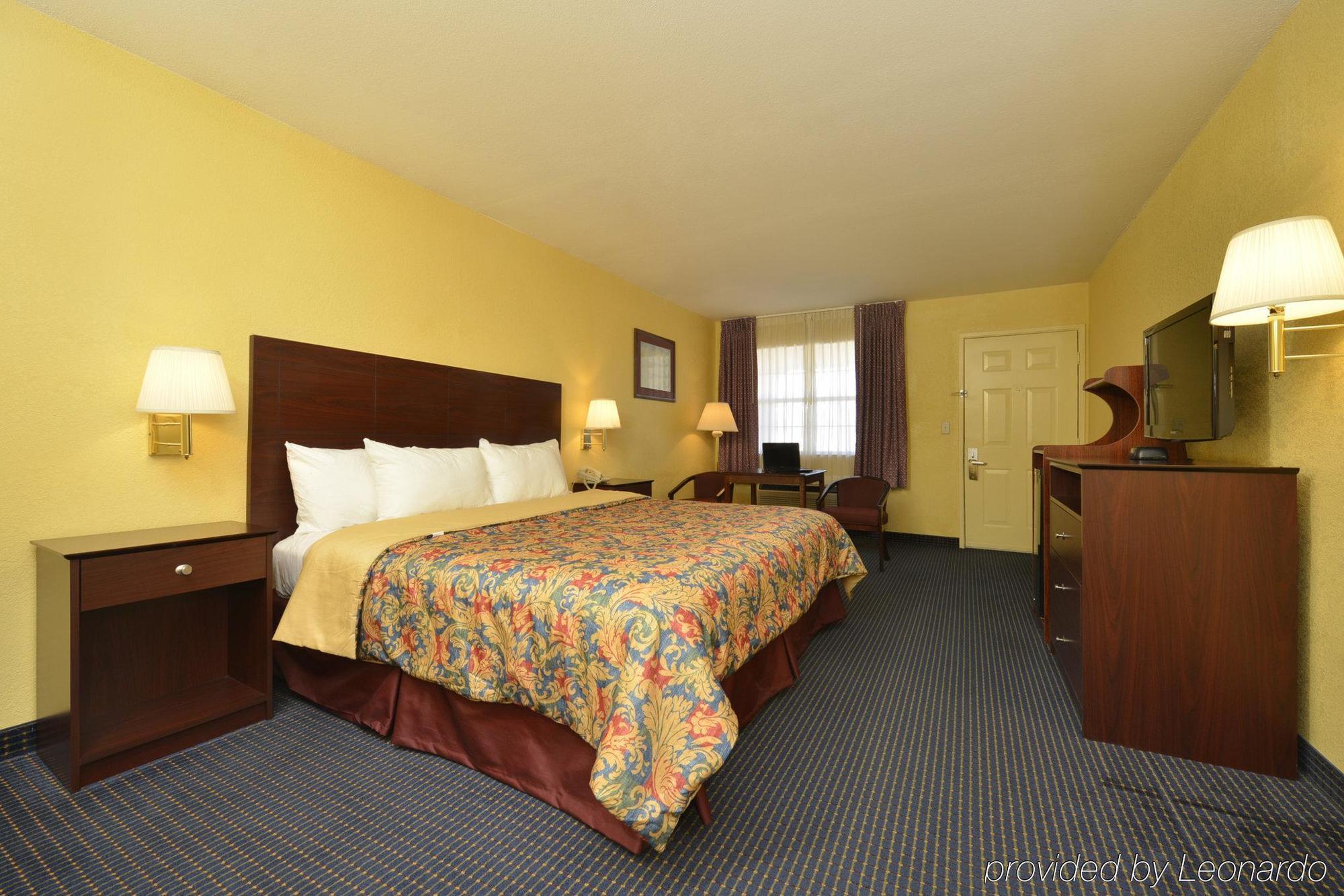 Days Inn Gun Barrel City Extérieur photo